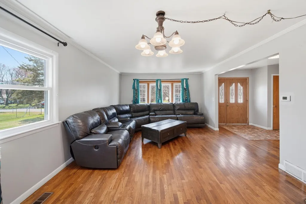 1190 Ferndale Road Blackman Charter Township MI 49201