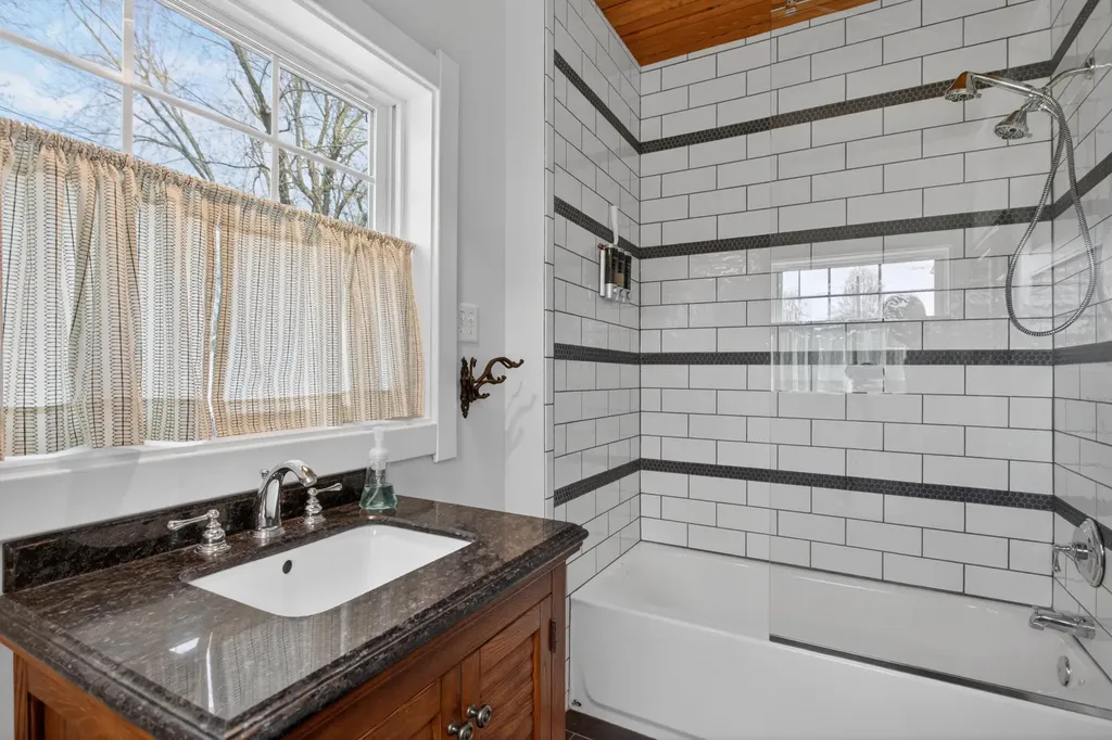 8714 Cherry Point Road Rollin Township MI 49253