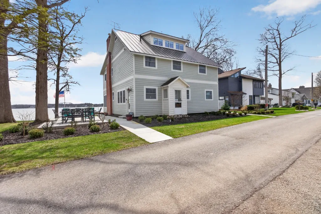 8714 Cherry Point Road Rollin Township MI 49253