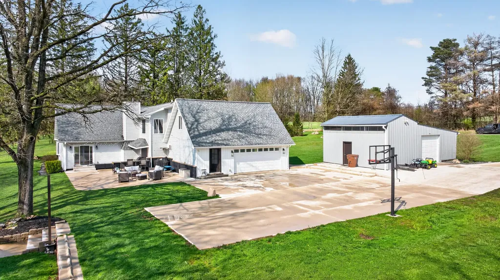 165 Trumble Lake Road Rives Township MI 49277