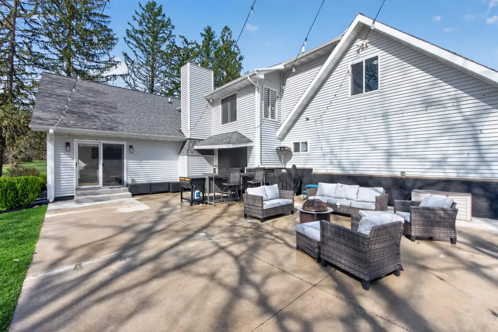 165 Trumble Lake Road Rives Township MI 49277