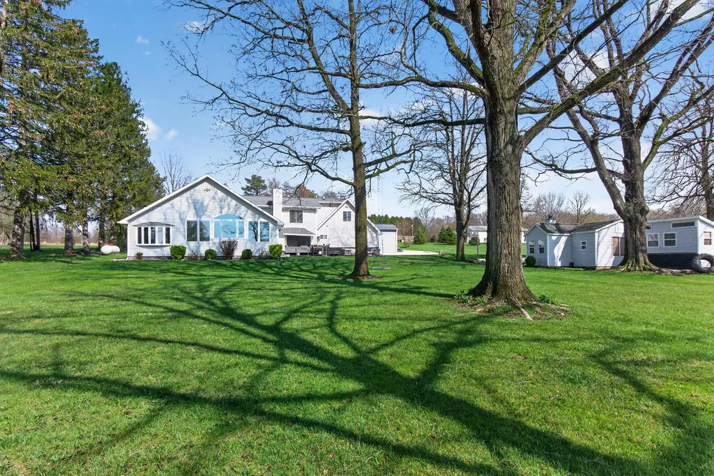 165 Trumble Lake Road Rives Township MI 49277