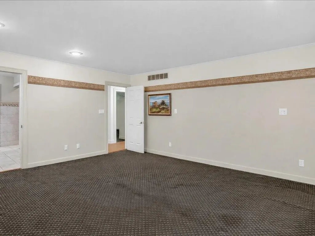 2255 N Portage Road Leoni Township MI 49201