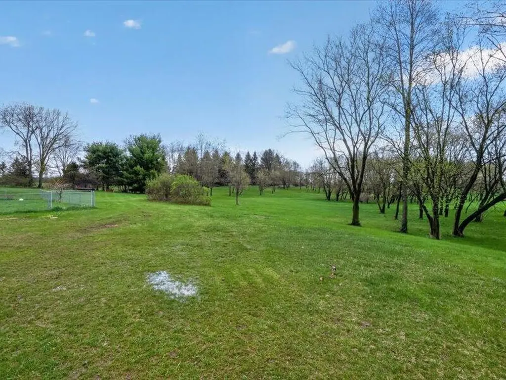 2255 N Portage Road Leoni Township MI 49201