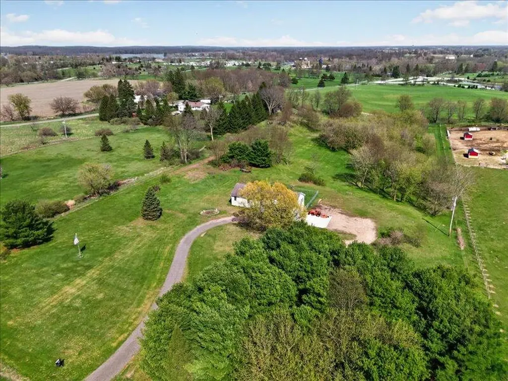 2255 N Portage Road Leoni Township MI 49201