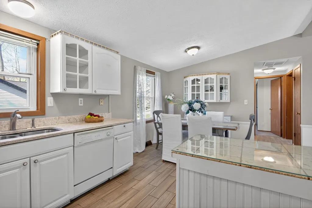 10791 Woodbrook Drive Somerset Township MI 49233