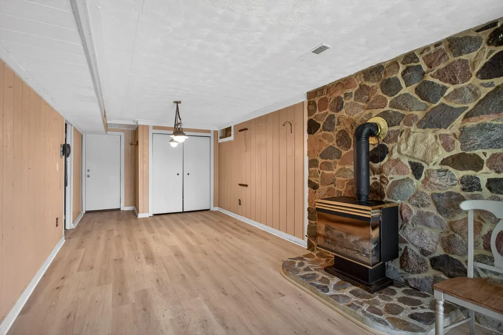 10791 Woodbrook Drive Somerset Township MI 49233