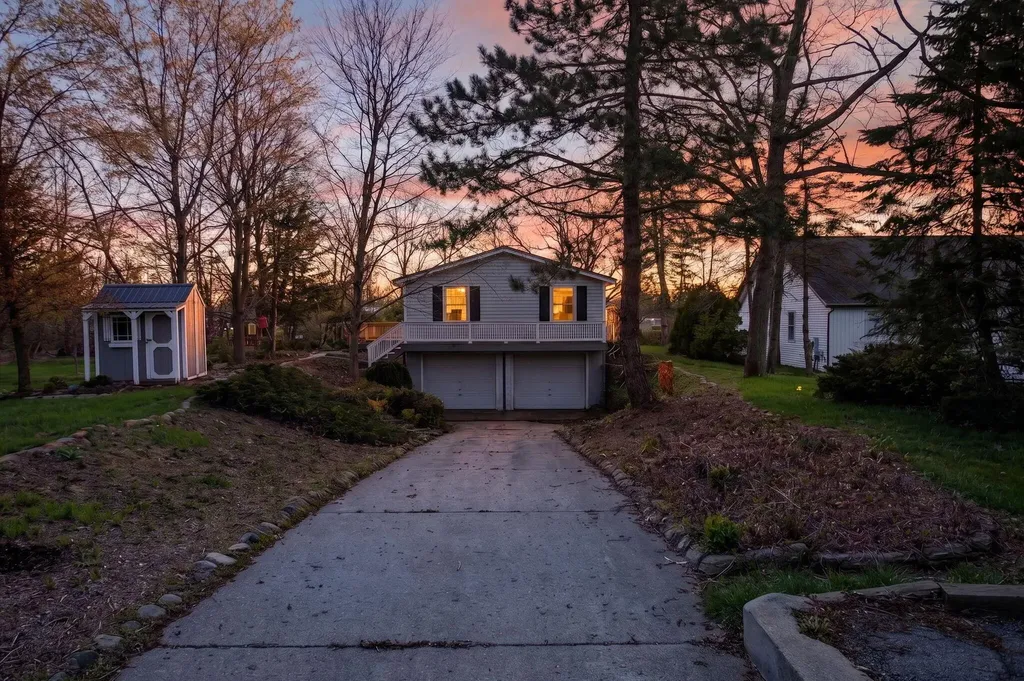 10791 Woodbrook Drive Somerset Township MI 49233
