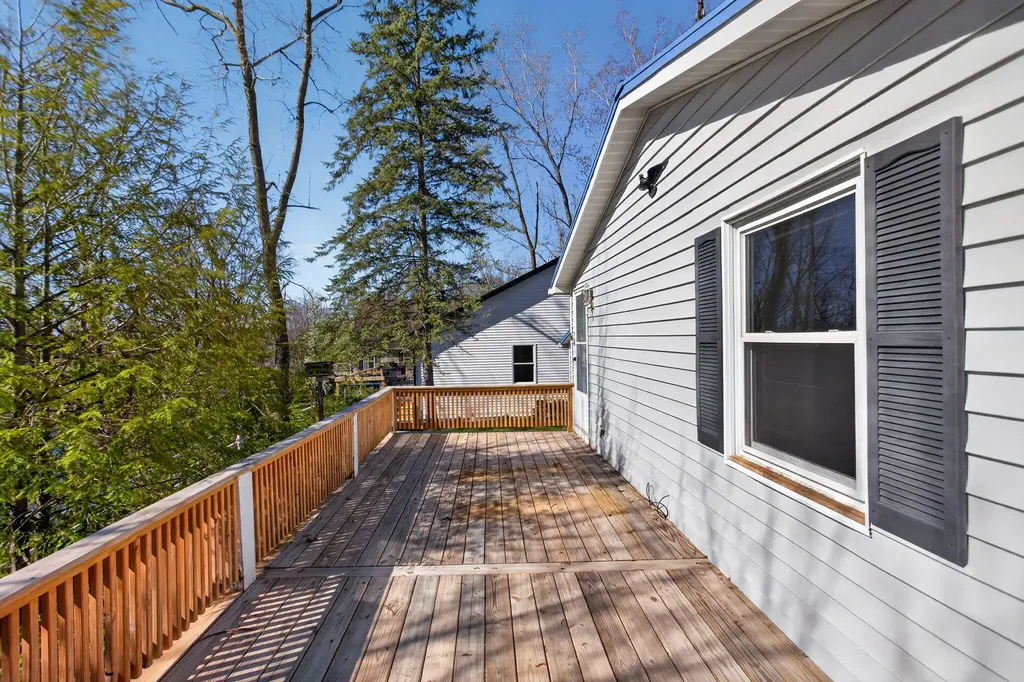 10791 Woodbrook Drive Somerset Township MI 49233