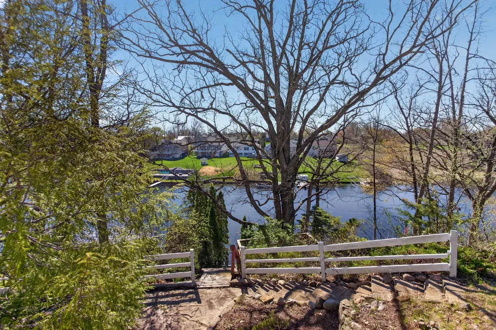 10791 Woodbrook Drive Somerset Township MI 49233