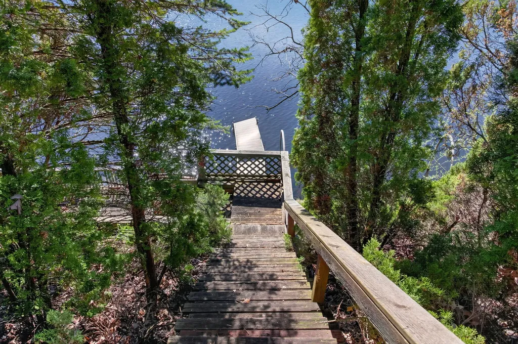 10791 Woodbrook Drive Somerset Township MI 49233