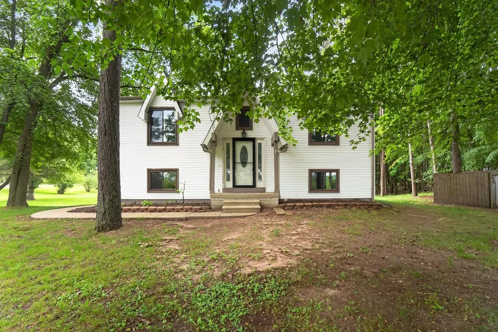 4042 Burns Road Deerfield Township MI 48855