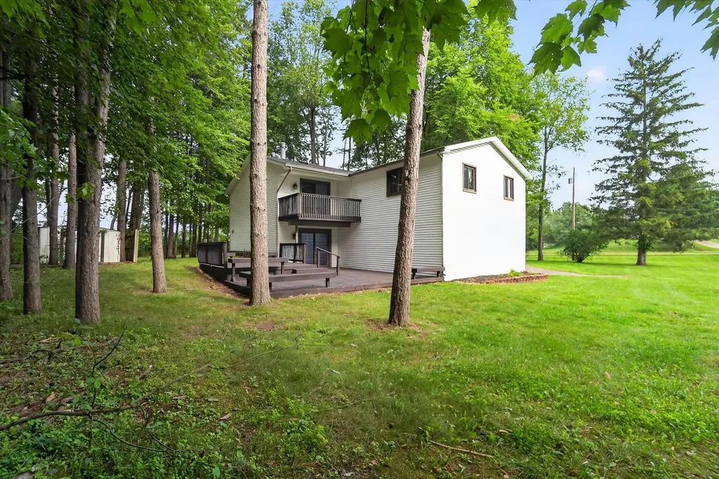 4042 Burns Road Deerfield Township MI 48855