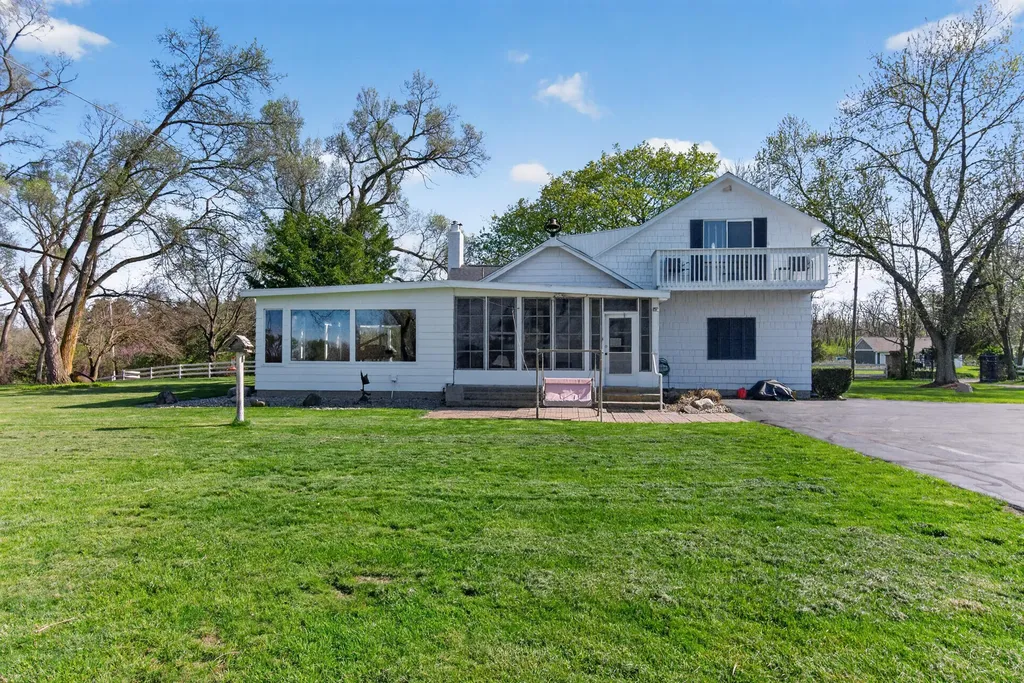 6231 Moon Lake Road Napoleon Township MI 49201