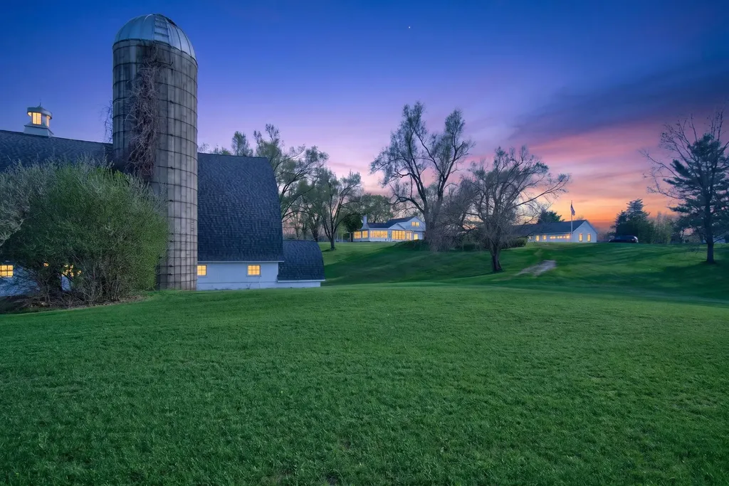 6231 Moon Lake Road Napoleon Township MI 49201