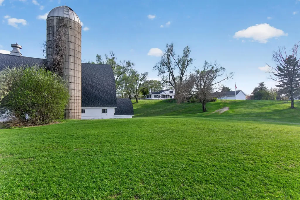 6231 Moon Lake Road Napoleon Township MI 49201