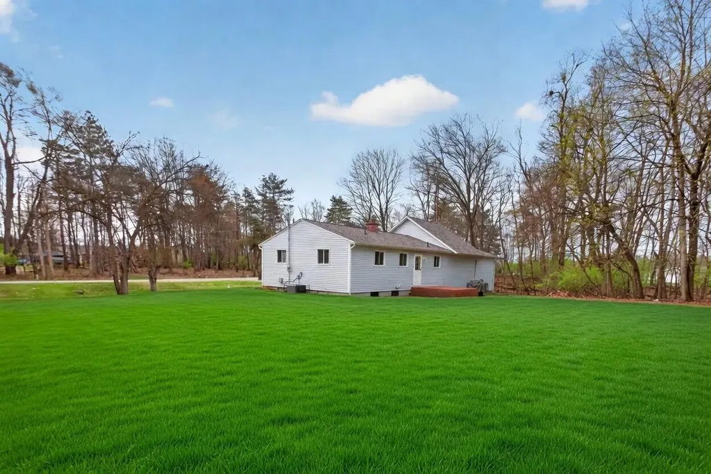 11444 Hillary Drive Somerset Township MI 49249