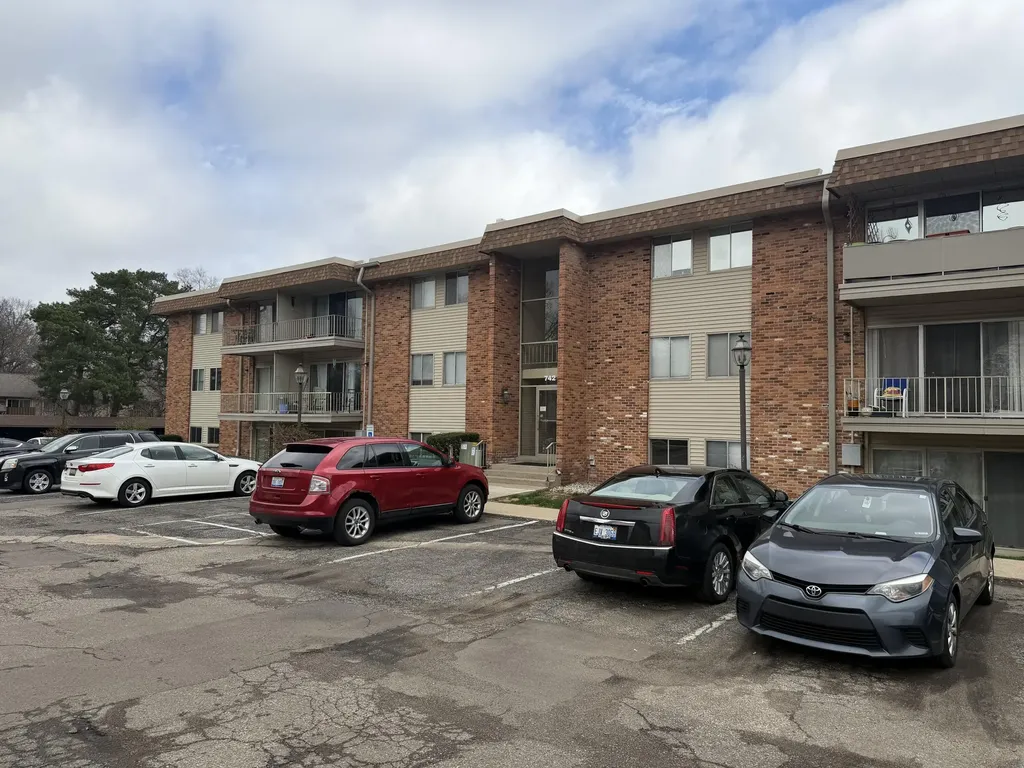 742 W Kilgore Road Kalamazoo City MI 49008