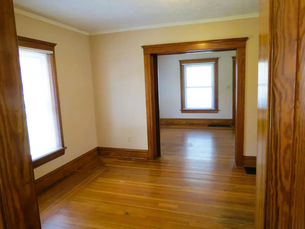 1424 Locust Street Jackson City MI 49203