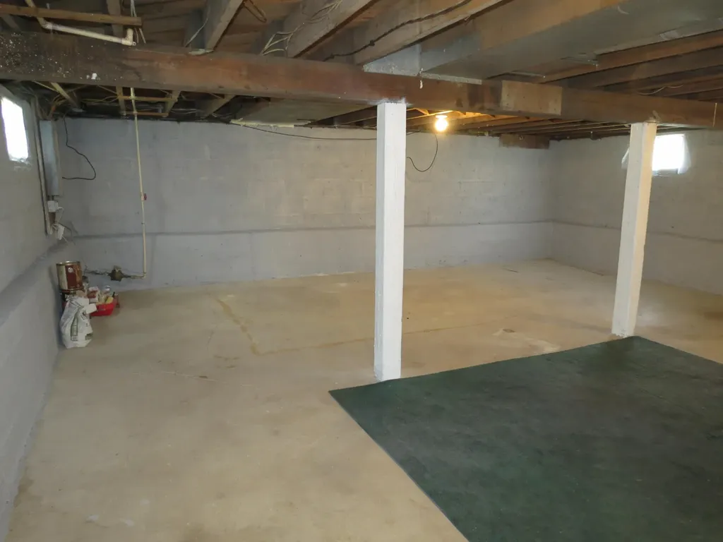 1424 Locust Street Jackson City MI 49203