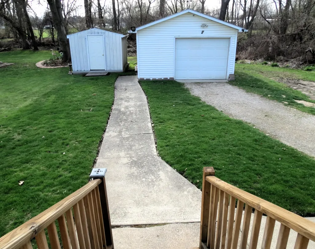1424 Locust Street Jackson City MI 49203
