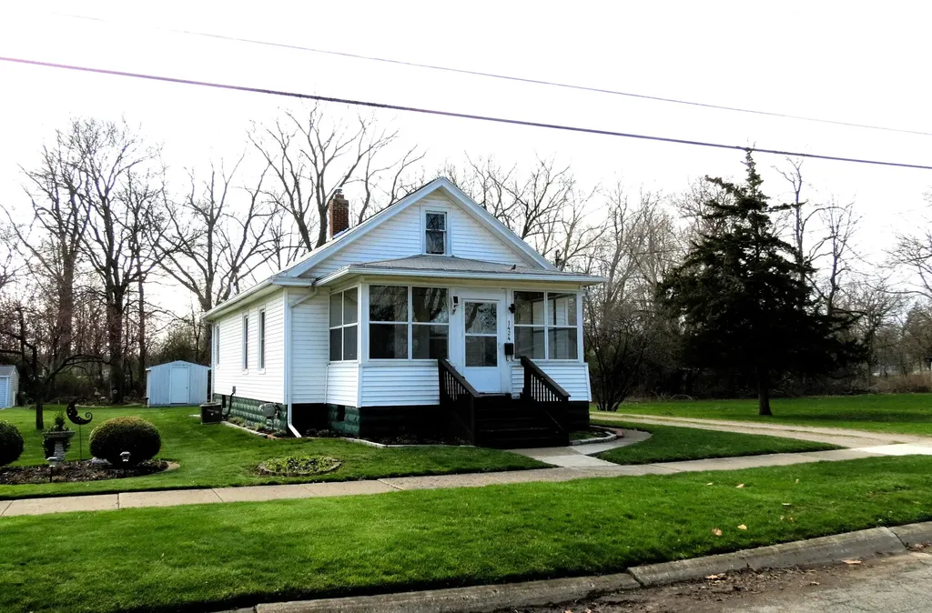 1424 Locust Street Jackson City MI 49203