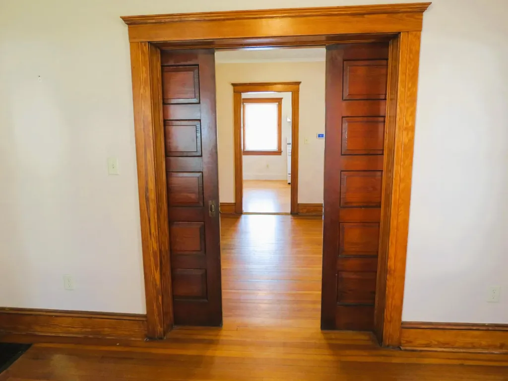 1424 Locust Street Jackson City MI 49203