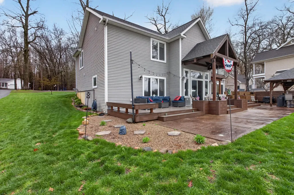 1720 Little Drive Unknown City MI 49246