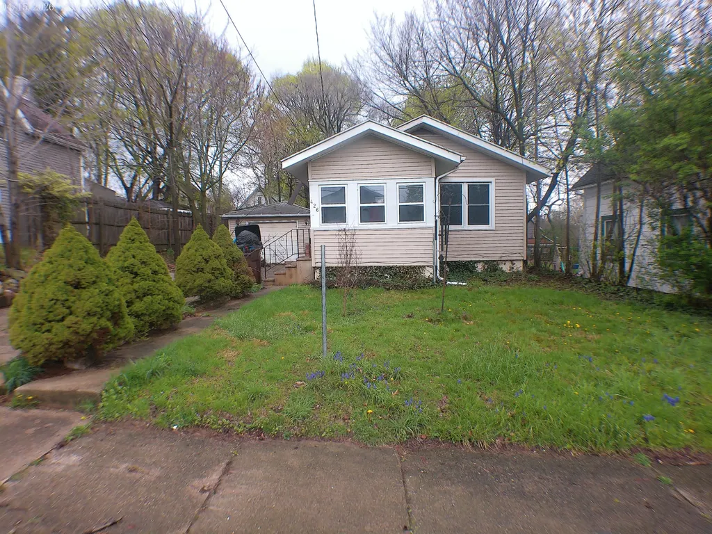 426 Madison Street Jackson City MI 49202