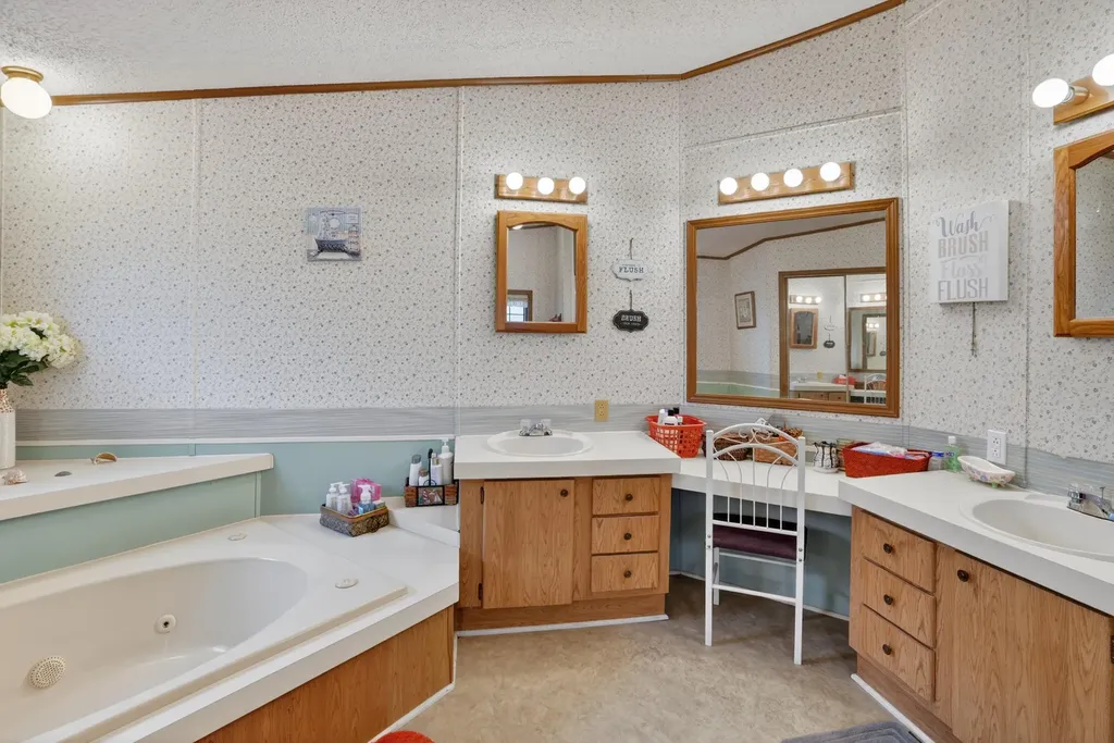 11583 Patch Road Unknown City MI 49234