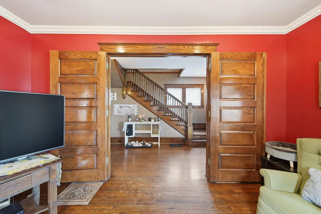 113 Chicago Street Brooklyn Village MI 49230