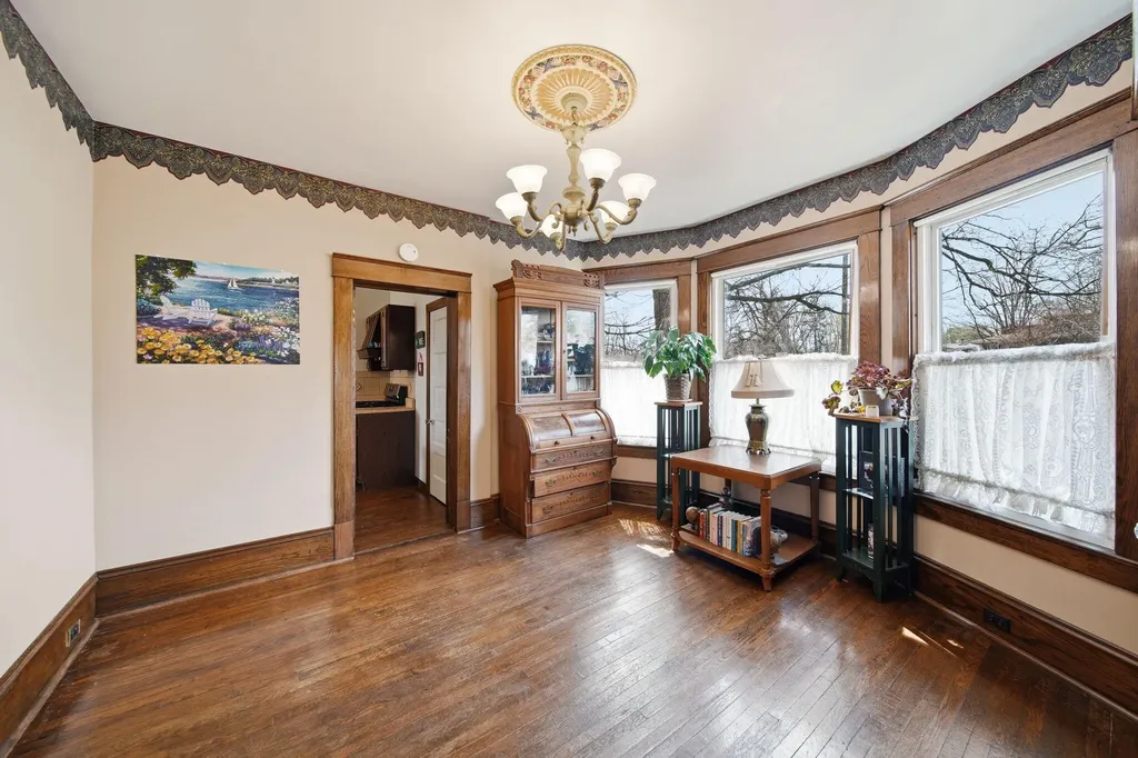 113 Chicago Street Brooklyn Village MI 49230
