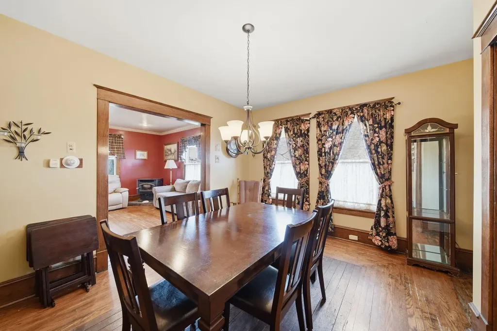 113 Chicago Street Brooklyn Village MI 49230