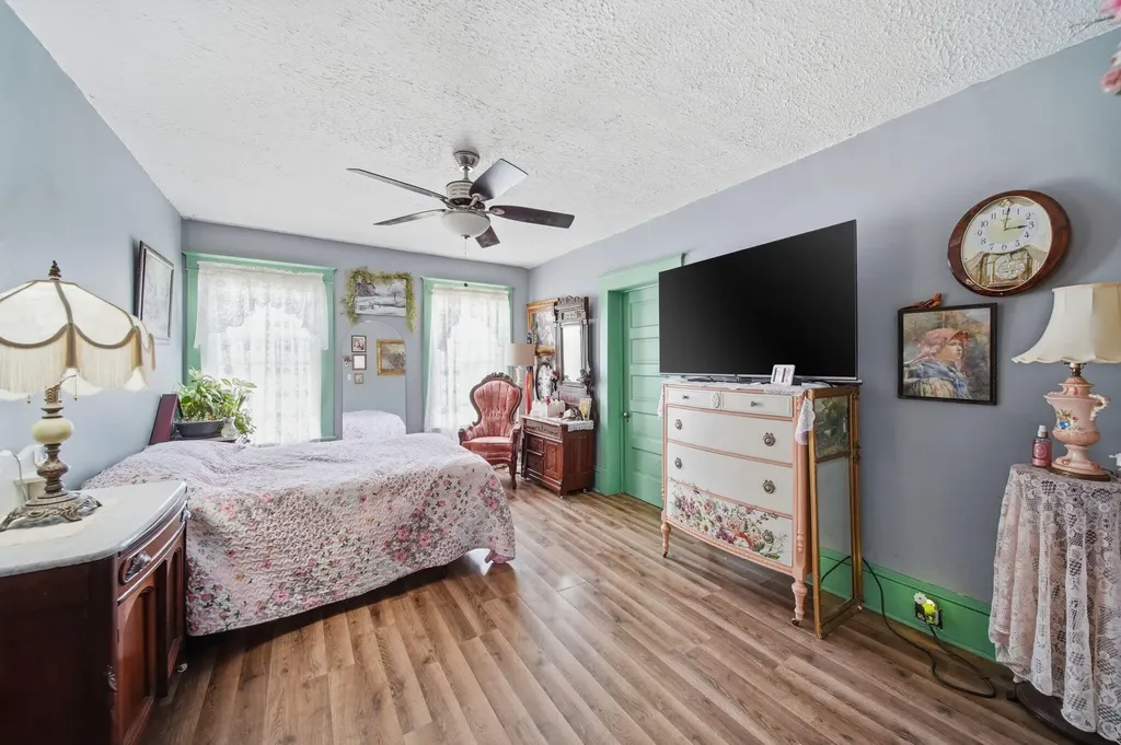 113 Chicago Street Brooklyn Village MI 49230