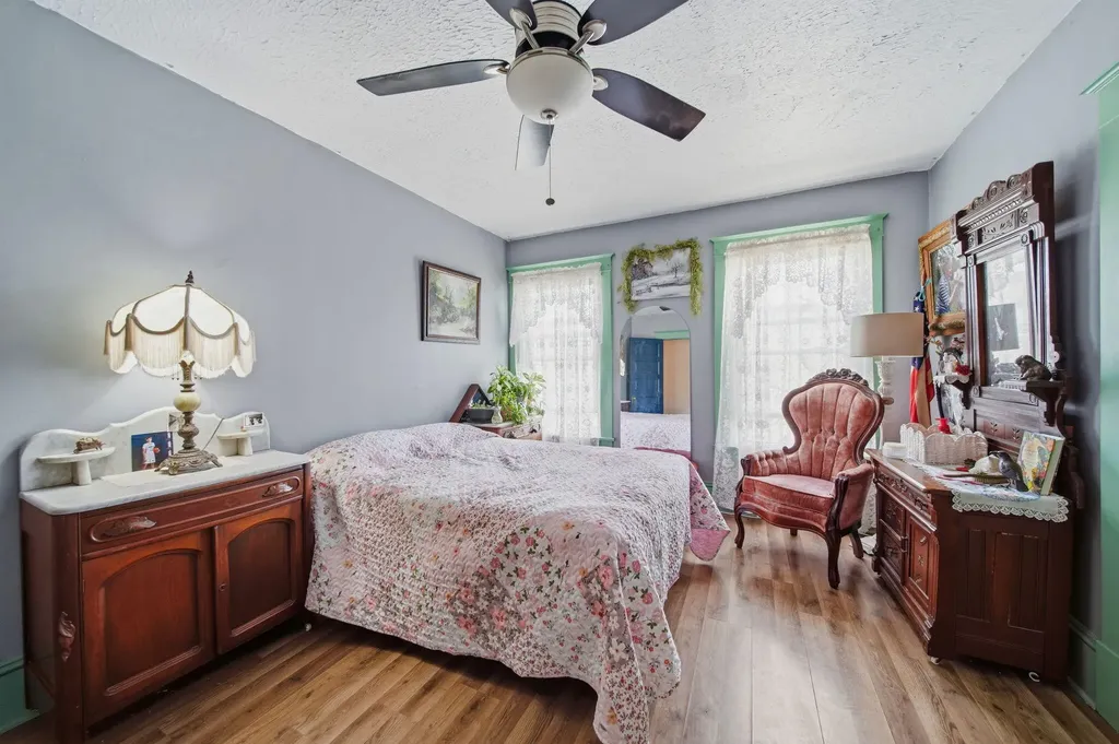 113 Chicago Street Brooklyn Village MI 49230