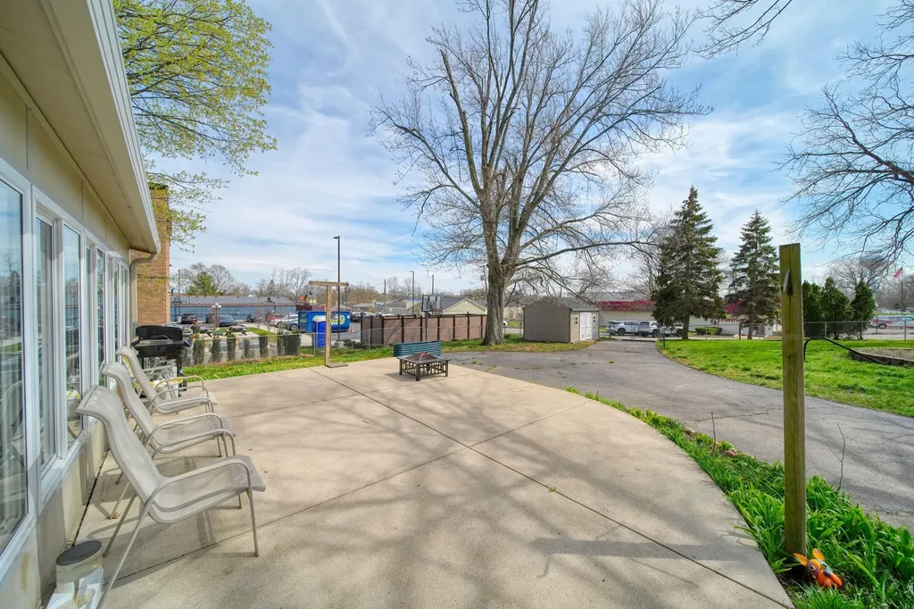 113 Chicago Street Brooklyn Village MI 49230