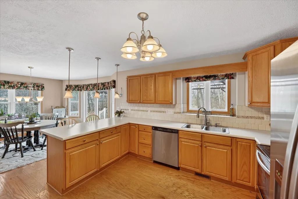 2116 Scenic Hills Drive Leoni Township MI 49201