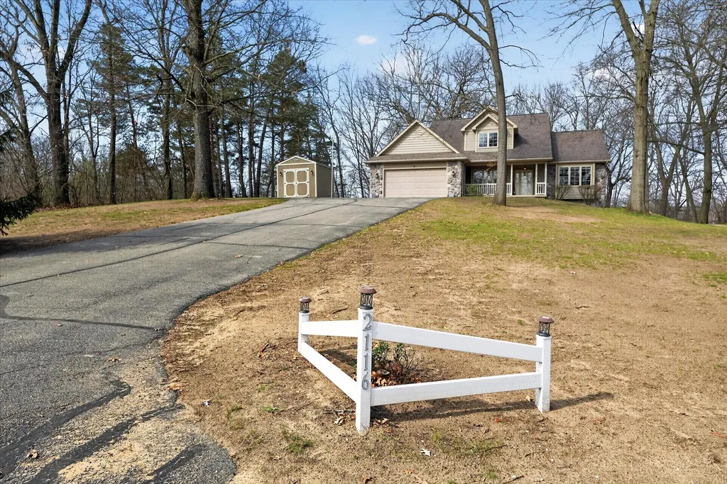 2116 Scenic Hills Drive Leoni Township MI 49201