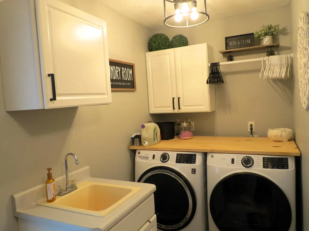 4922 Country Lane Summit Township MI 49201