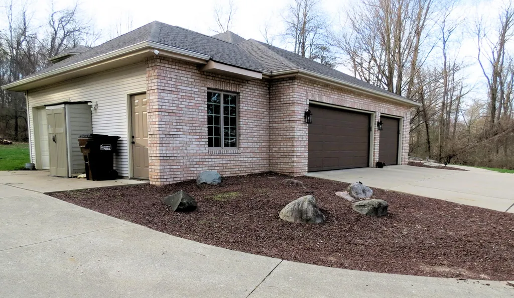 4922 Country Lane Summit Township MI 49201