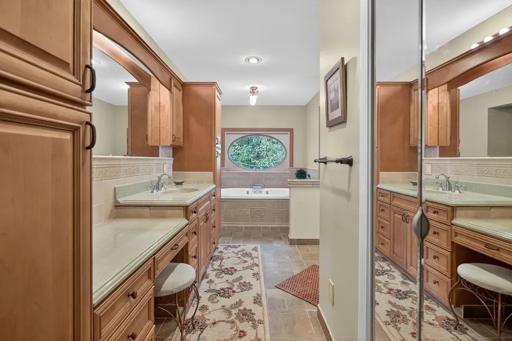 11478 Mackinac Path N Somerset Township MI 49249