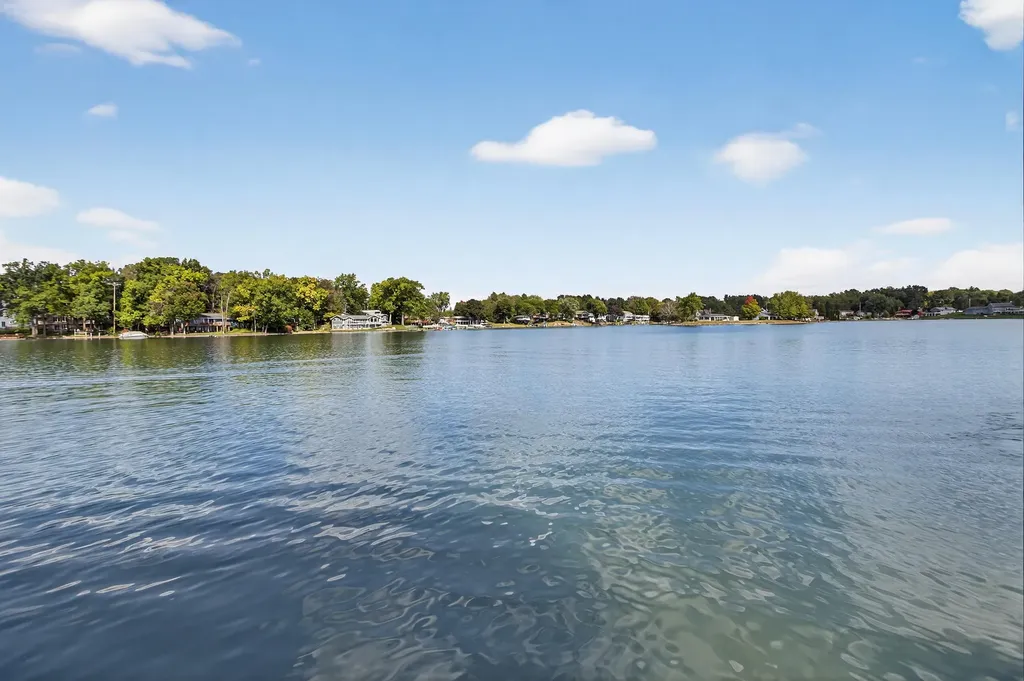 11478 Mackinac Path N Somerset Township MI 49249