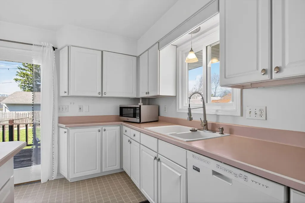 3442 Acacia Boulevard Summit Township MI 49203