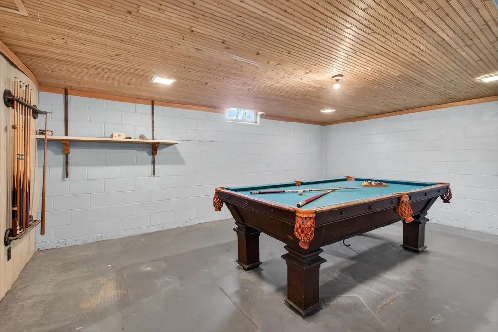 8653 Wildwood Court Napoleon Township MI 49201