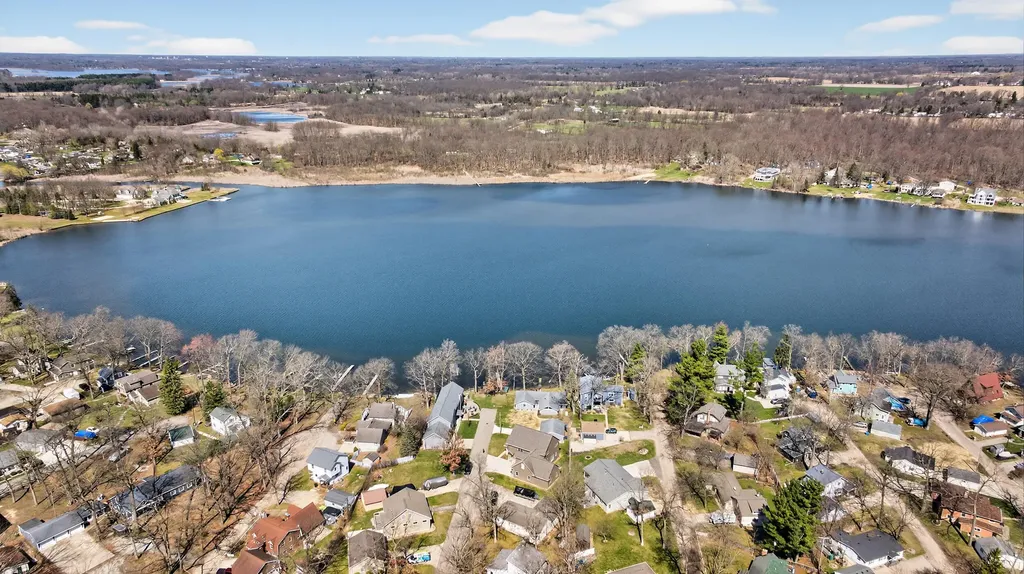 8653 Wildwood Court Napoleon Township MI 49201