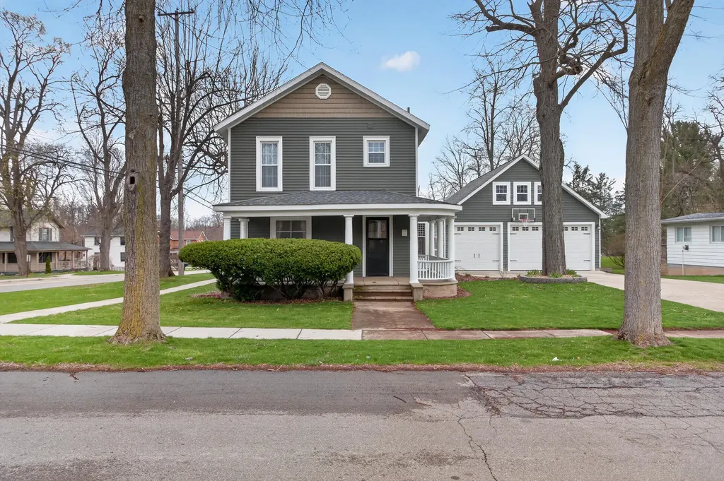228 Chicago Street Brooklyn Village MI 49230