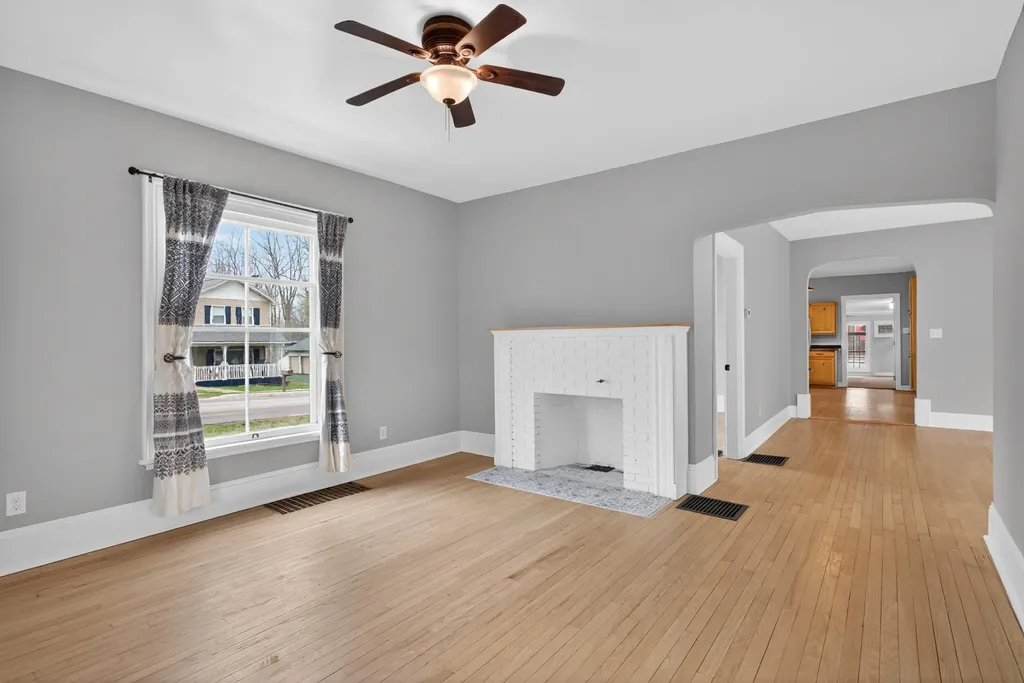 228 Chicago Street Brooklyn Village MI 49230