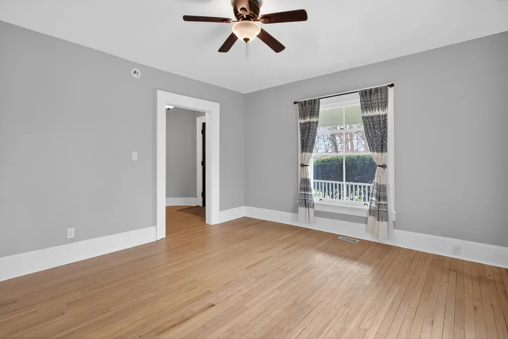 228 Chicago Street Brooklyn Village MI 49230