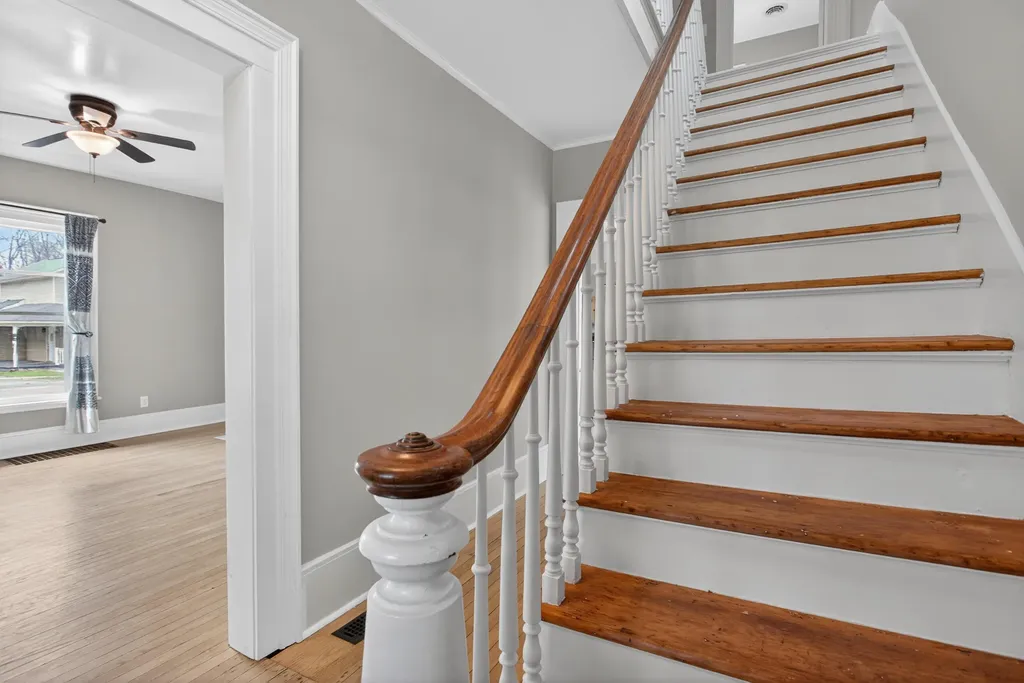 228 Chicago Street Brooklyn Village MI 49230