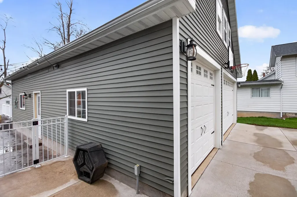 228 Chicago Street Brooklyn Village MI 49230